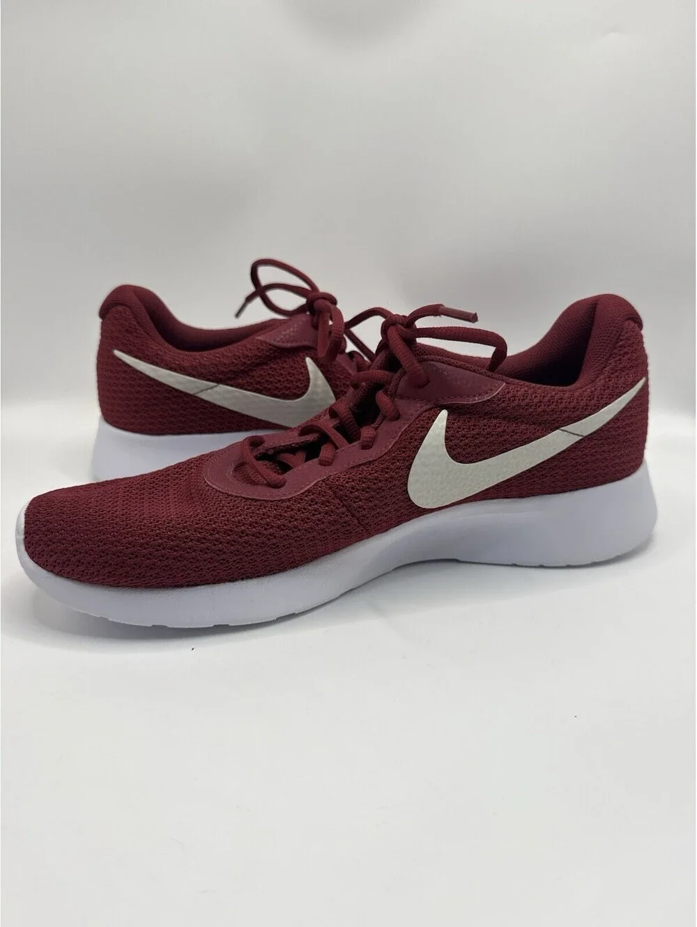 Nike Tanjun Premium Running Sneakers Men Size 11.5 Red Burgundy NWOB